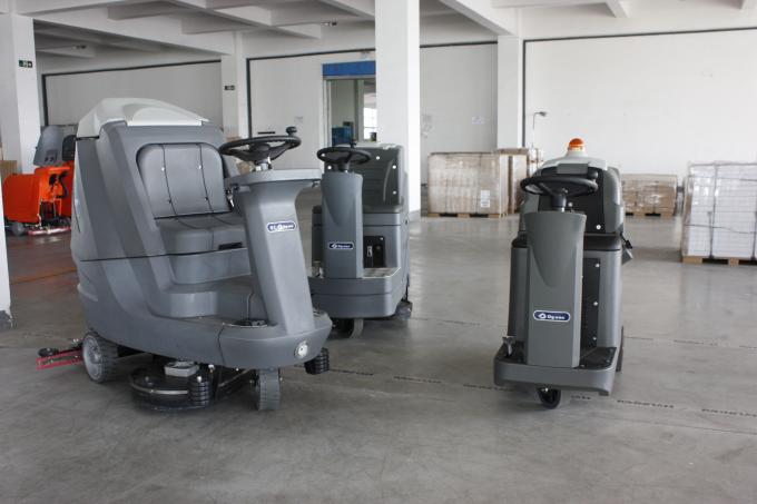 Multifunctional Industrial Small Ride On Auto Scrubber Cement Floor Scrubber 0